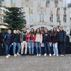 Vor dem Bonner Rathaus