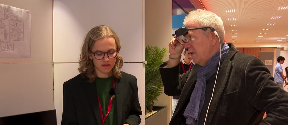 Koblenzer Gymnasiast gewinnt mit Datenbrille bei Bundeswettbewerb Jugend forscht